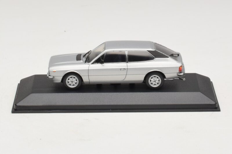 Lancia Beta HPE Silver Minichamps 1:43 400125711 Metall