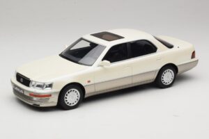 Lexus LS 400 XF10 Diamond White Pearl Otto 1:18 Lexus LS 400 XF10 Diamond White Pearl Otto 1:18 OT1277 Resin