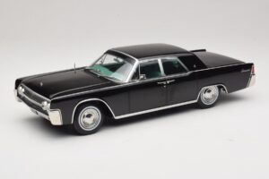 Lincoln Continental Svart KK-Scale 1:18 KKDC181483 Metall