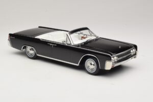 Lincoln Continental Convertible Svart Bad Boys KK-Scale 1:18 KKDC181521 Metall — bild 5 av 7