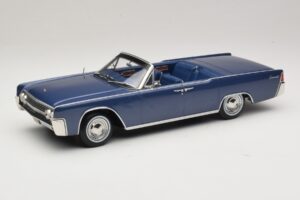 Lincoln Continental Convertible Blå Metallic The Lincoln Lawyer KK-Scale 1:18 KKDC181522 Metall