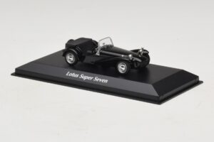 Lotus Super Seven Svart Maxichamps 1:43 940113631 Metall — bild 3 av 5