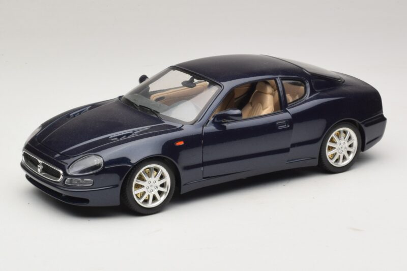 Maserati 3200 GT Blå Bburago 1:18 3371-P1 Metall