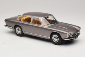 Maserati Quattroporte I Grå Metallic KK-Scale 1:18 KKDC181511 Metall — bild 4 av 6