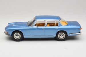 Maserati Quattroporte I Ljusblå Metallic KK-Scale 1:18 KKDC181514 Metall — bild 3 av 6