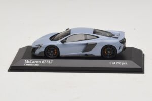 McLaren 675LT Ceramic Grey Minichamps 1:43 537154420 Metall