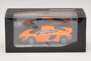 McLaren 675LT Orange Minichamps 1:43 537154421 Metall — bild 5 av 5
