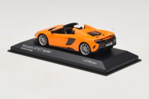 McLaren 675LT Spider Orange Minichamps 1:43 537154431 Metall — bild 3 av 5