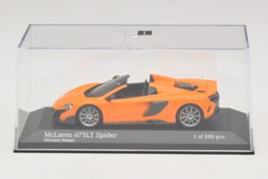 McLaren 675LT Spider Orange Minichamps 1:43 537154431 Metall — bild 4 av 5