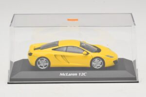 McLaren MP4-12C Gul Maxichamps 1:43 940133020 Metall — bild 4 av 5
