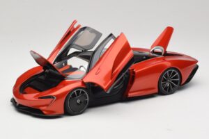 McLaren Speedtail Volcano Orange AUTOart 1:18 76088 Komposit — bild 2 av 8