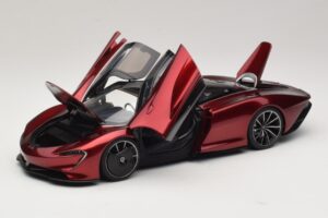 McLaren Speedtail Volcano Red AUTOart 1:18 76087 Komposit — bild 2 av 8