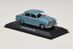 Mercedes 180 W120 Blå Maxichamps 1:43 940033102 Metall — bild 3 av 5