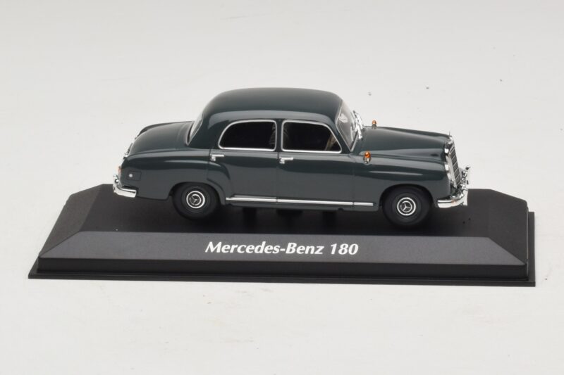 Mercedes 180 W120 Grå Maxichamps 1:43 940033100 Metall