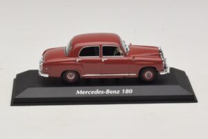Mercedes 180 W120 Röd Maxichamps 1:43 940033101 Metall