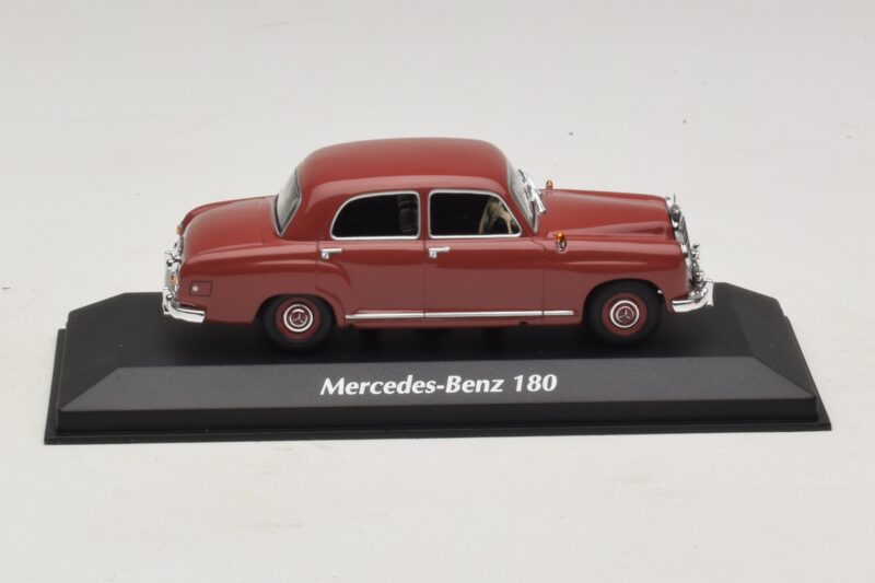 Mercedes 180 W120 Röd Maxichamps 1:43 940033101 Metall