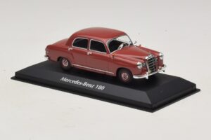 Mercedes 180 W120 Röd Maxichamps 1:43 940033101 Metall — bild 3 av 5