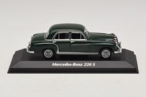 Mercedes 220 S W180 Mörkgrön Maxichamps 1:43 940033001 Metall