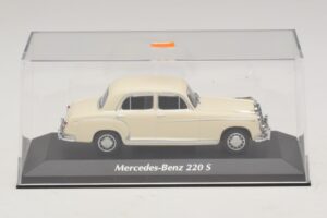 Mercedes 220 S W180 Vit Maxichamps 1:43 940033000 Metall — bild 4 av 5
