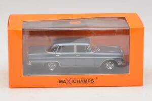 Mercedes 300 SE W112 Lang Blåmetallic Maxichamps 1:43 940035200 Metall — bild 5 av 5