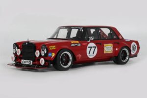 Mercedes 300 SEL W109 Red Pig S-Klub C63 S Mars Red GT Spirit 1:18 GT584 Resin — bild 2 av 2