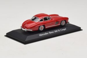 Mercedes 300 SL W198 Röd Maxichamps 1:43 940039001 Metall — bild 2 av 5