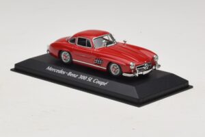 Mercedes 300 SL W198 Röd Maxichamps 1:43 940039001 Metall — bild 3 av 5