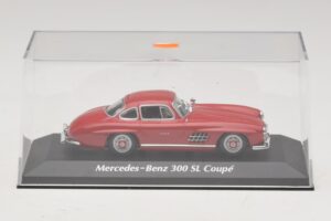 Mercedes 300 SL W198 Röd Maxichamps 1:43 940039001 Metall — bild 4 av 5
