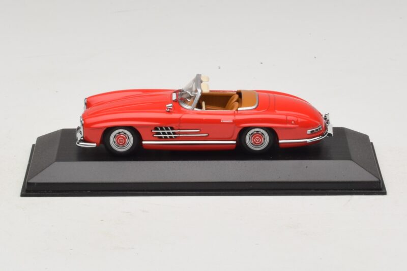 Mercedes 300 SL W198 Röd Med Brun Interiör Minichamps 1:43 MB009 Metall