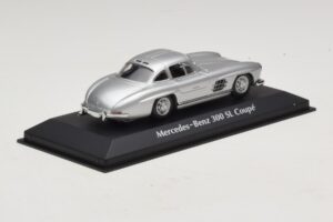 Mercedes 300 SL W198 Silver Maxichamps 1:43 940039000 Metall — bild 2 av 5