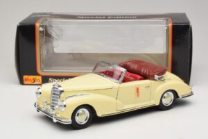 Mercedes 300S Gräddvit Maisto 1:18 31806 Metall — bild 8 av 8