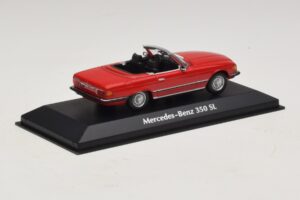 Mercedes 350 SL R107 Röd Maxichamps 1:43 940033432 Metall — bild 2 av 5
