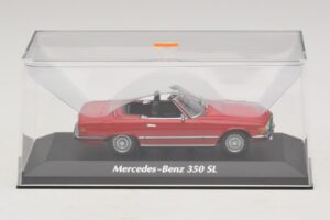 Mercedes 350 SL R107 Röd Maxichamps 1:43 940033432 Metall — bild 4 av 5