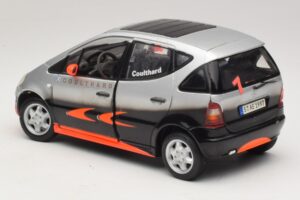 Mercedes A-Class W168 D. Coulthard Silver Maisto 1:18 35841 Metall — bild 7 av 8