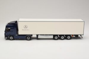 Mercedes Actros 1044 Blå Minichamps 1:43 B66000604 Metall — bild 3 av 7