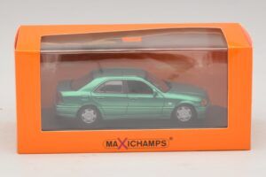 Mercedes C-Class W202 Grönmetallic Maxichamps 1:43 940037061 Metall — bild 5 av 5