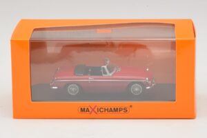 MG MGB Mk1 Röd Maxichamps 1:43 940131030 Metall — bild 5 av 5