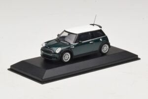 Mini Cooper One R50 Aero Green Med Vitt Tak Minichamps 1:43 MINI011 Metall — bild 2 av 5