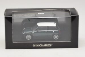 Mini Cooper One R50 Aero Green Med Vitt Tak Minichamps 1:43 MINI011 Metall — bild 5 av 5