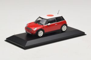 Mini Cooper One R50 Röd Med Japansk Flagga Minichamps 1:43 MINI034 Metall — bild 2 av 5