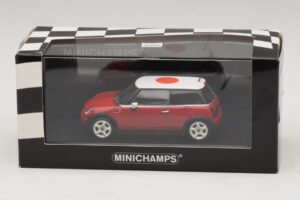 Mini Cooper One R50 Röd Med Japansk Flagga Minichamps 1:43 MINI034 Metall — bild 5 av 5