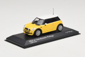 Mini Cooper One R50 med Aero-paket Gul Minichamps 1:43 431138274 Metall — bild 2 av 4