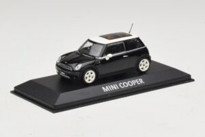 Mini Cooper S R53 Svart Med Panoramatak Minichamps 1:43 MINI022 Metall — bild 2 av 4