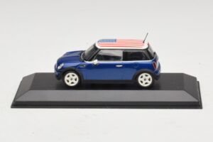 Mini Cooper S R53 Blå Med Amerikansk Flagga Minichamps 1:43 MINI014 Metall