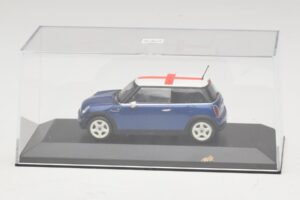 Mini Cooper S R53 Blå Med Engelsk Flagga Minichamps 1:43 MINI012 Metall — bild 4 av 5