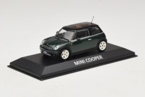 Mini Cooper S R53 Mörkgrön Med Svart Tak Minichamps 1:43 MINI023 Metall — bild 2 av 5