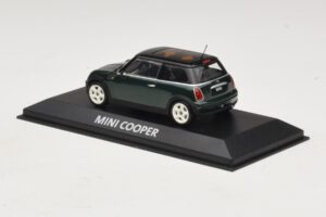 Mini Cooper S R53 Mörkgrön Med Svart Tak Minichamps 1:43 MINI023 Metall — bild 3 av 5