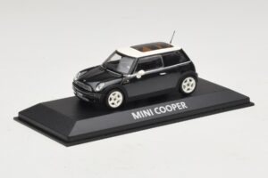 Mini Cooper S R53 Mörkgrön Med Panoramatak Minichamps 1:43 MINI015 Metall — bild 2 av 4