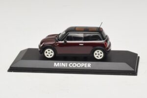 Mini Cooper S R53 Mörkröd Med Svart Tak Minichamps 1:43 MINI028 Metall