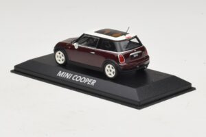 Mini Cooper S R53 Mörkröd Med Panoramatak Minichamps 1:43 MINI019 Metall — bild 3 av 4